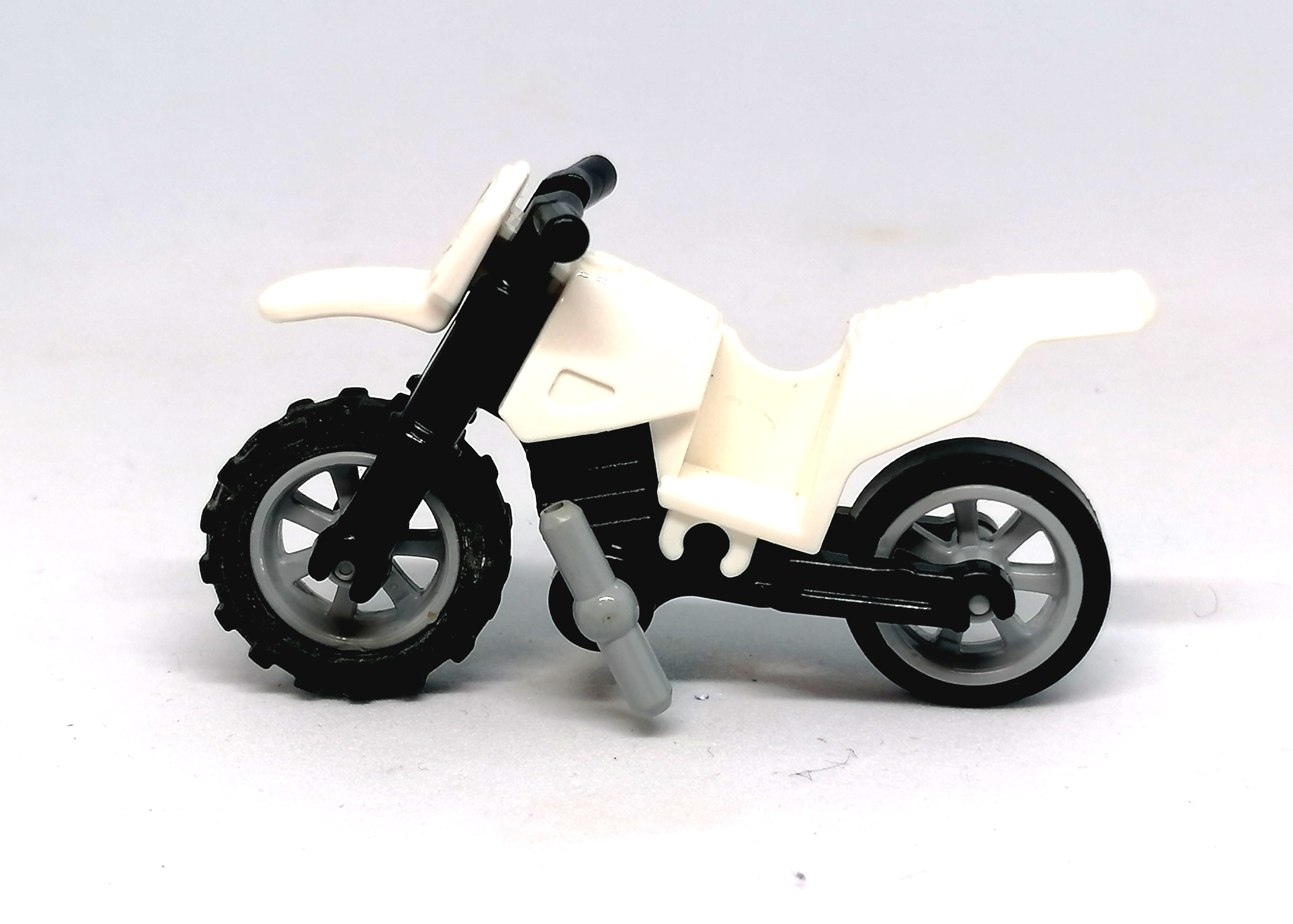 LH2579 LEGO HRANÁ MOTORKA BÍLÁ ČERNÝ RÁM