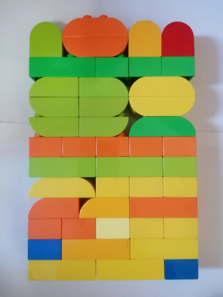 BALÍČEK DH135-HRANÉ DUPLO KOSTKY 400 GRAMŮ