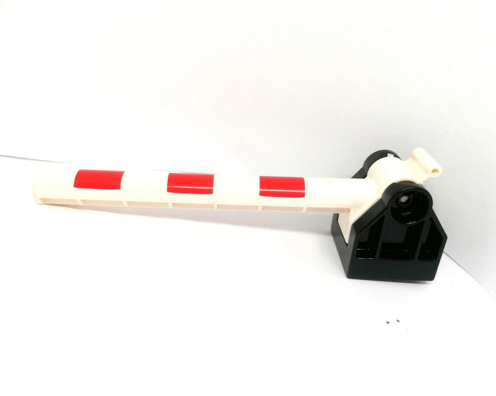 H1210 DUPLO HRANÁ PRUHOVANÁ ZÁVORA ŽELEZNICE