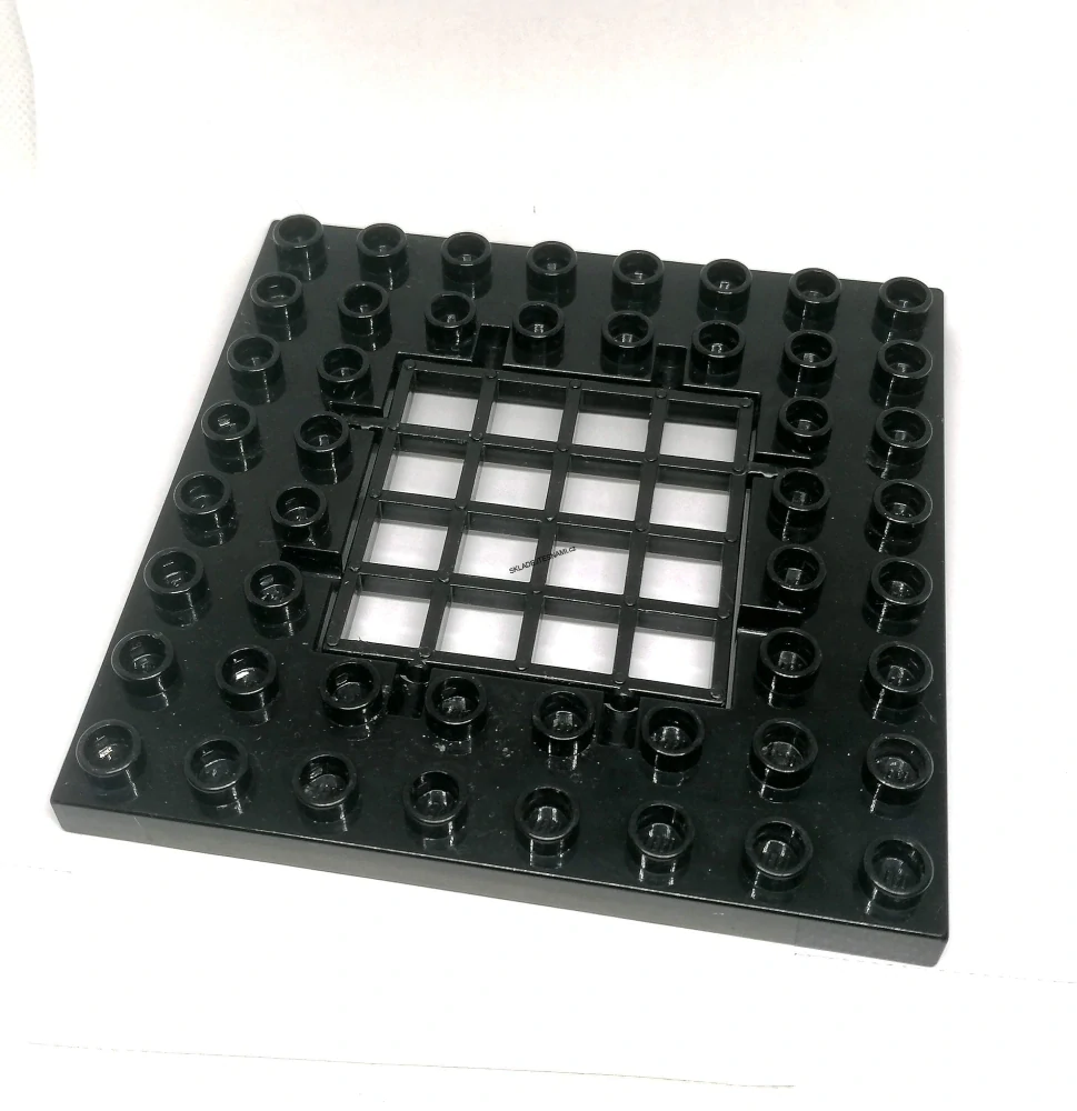 H1327 DUPLO HRANÁ DESTIČKA 8X8 ČERNÁ S PRODLEM - MŘÍŽÍ