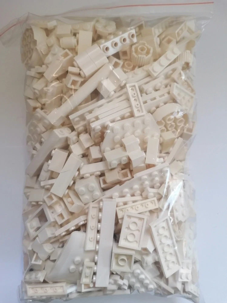 SCL440- HRANÉ LEGO MIX DÍLŮ BÍLÁ - VÁHA 800 GRAMŮ
