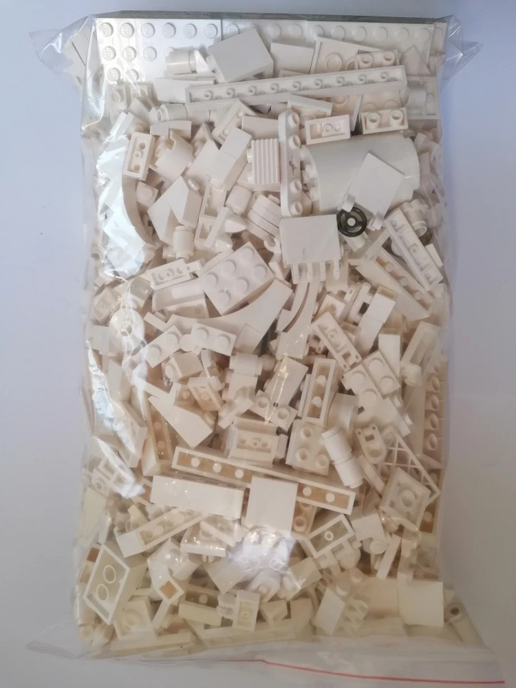 SCL442- HRANÉ LEGO MIX DÍLŮ BÍLÁ - VÁHA 800 GRAMŮ