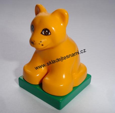 H106 DUPLO HRANÉ LVÍČE NA PODSTAVCI