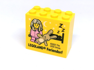 LH2567 LEGO HRANÁ ŽLUTÁ KOSTKA 2X4 NOPKY VYSOKÁ POTISK LEGOLAND 2021 DÍVKA S KRÁLÍČKEM