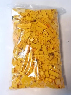 SCL141- HRANÉ LEGO MIX DÍLŮ ŽLUTÁ - VÁHA 800 GRAMŮ