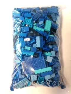 SCL146- HRANÉ LEGO MIX DÍLŮ MODRÁ - VÁHA 800 GRAMŮ