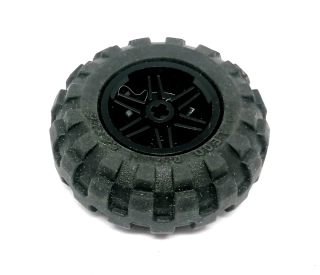 LH2853 LEGO HRANÝ DÍL PNEUMATIKA S ČERNÝM DISKEM 56,5X26 PRŮMĚR 5,5 CM