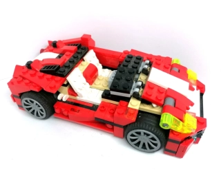 LH2867 LEGO HRANÉ AUTO ČERVENÉ SPORTOVNÍ TORZO