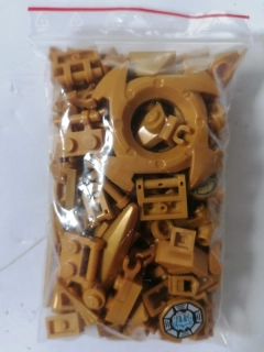 SCL196- HRANÉ LEGO DÍLY ZLATÁ METALÍZA - VÁHA 50 GRAMŮ