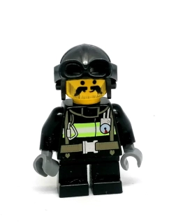 LH4933 LEGO HRANÁ MINIFIGURKA HASIČ KRATKÉ NOHY