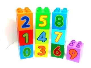 H681 DUPLO HRANÉ KOSTKY SADA 10 KS ČÍSLA 0-9