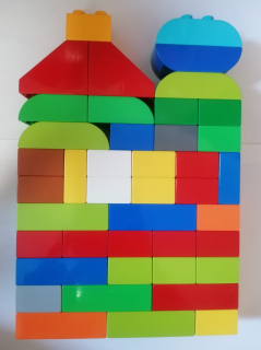 BALÍČEK DH140-HRANÉ DUPLO KOSTKY 350 GRAMŮ