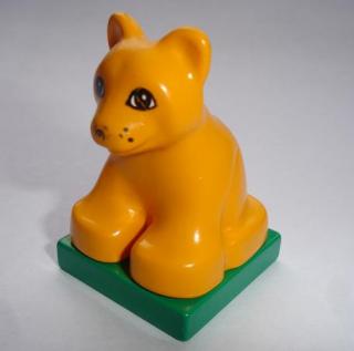 H106 DUPLO HRANÉ LVÍČE NA PODSTAVCI